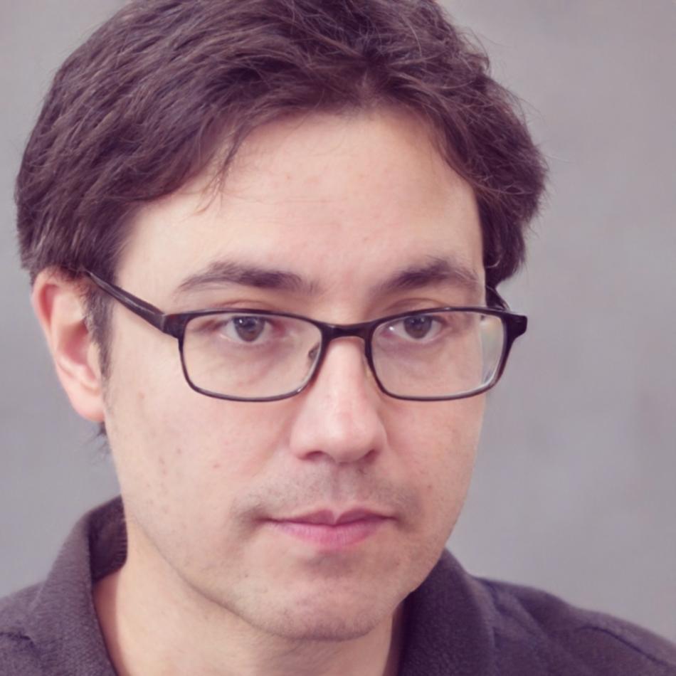 Retrato de Ramiro Escudero, especialista técnico SEO